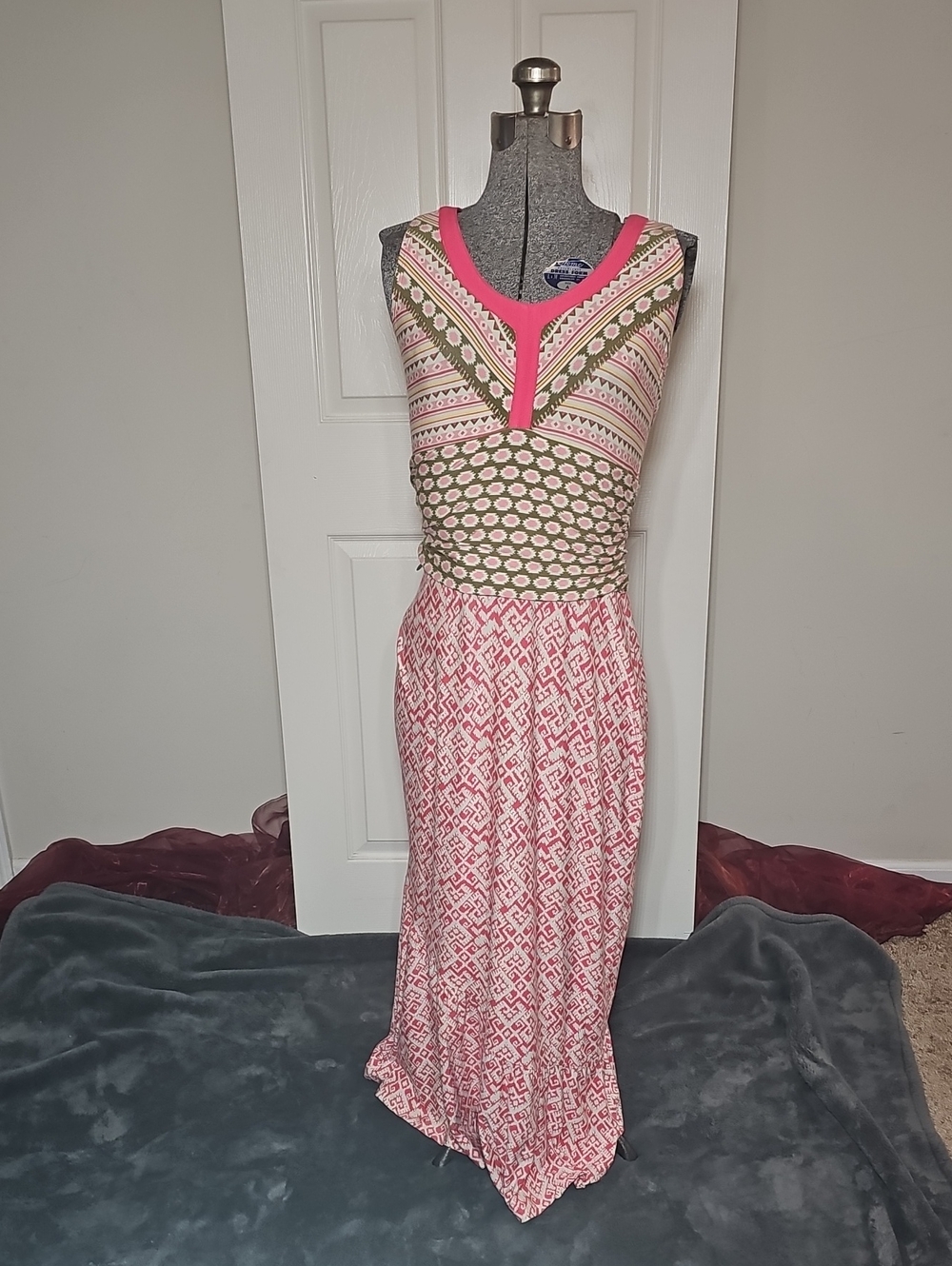 Athleta Women's Boho Geometric Maxi Dress Pink & Green Athleisure Size S